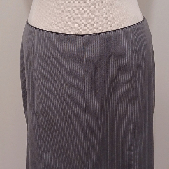 Tristan Pinstripe A Line Flare Hem Skirt- Sz. 8 - Picture 4 of 8